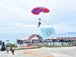 Sailling Pass Kapal Perang TNI AL Sukseskan Sail Teluk Cenderawasih di Biak Papua