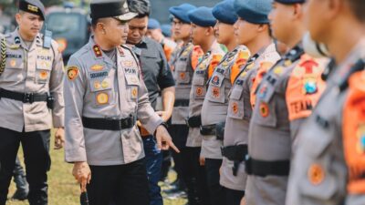 Kapolda Jatim Irjen Pol Dekananto Eko Purnomo Terjunkan Pasukan BKO Percepat Padamkan Karhutla